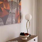 Big Stylish 2br Views 3 Min Walk To Sea