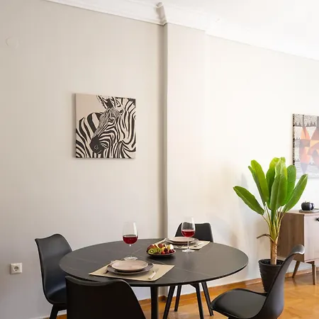 Big Stylish 2br Views 3 Min Walk To Sea Appartement Thessaloniki
